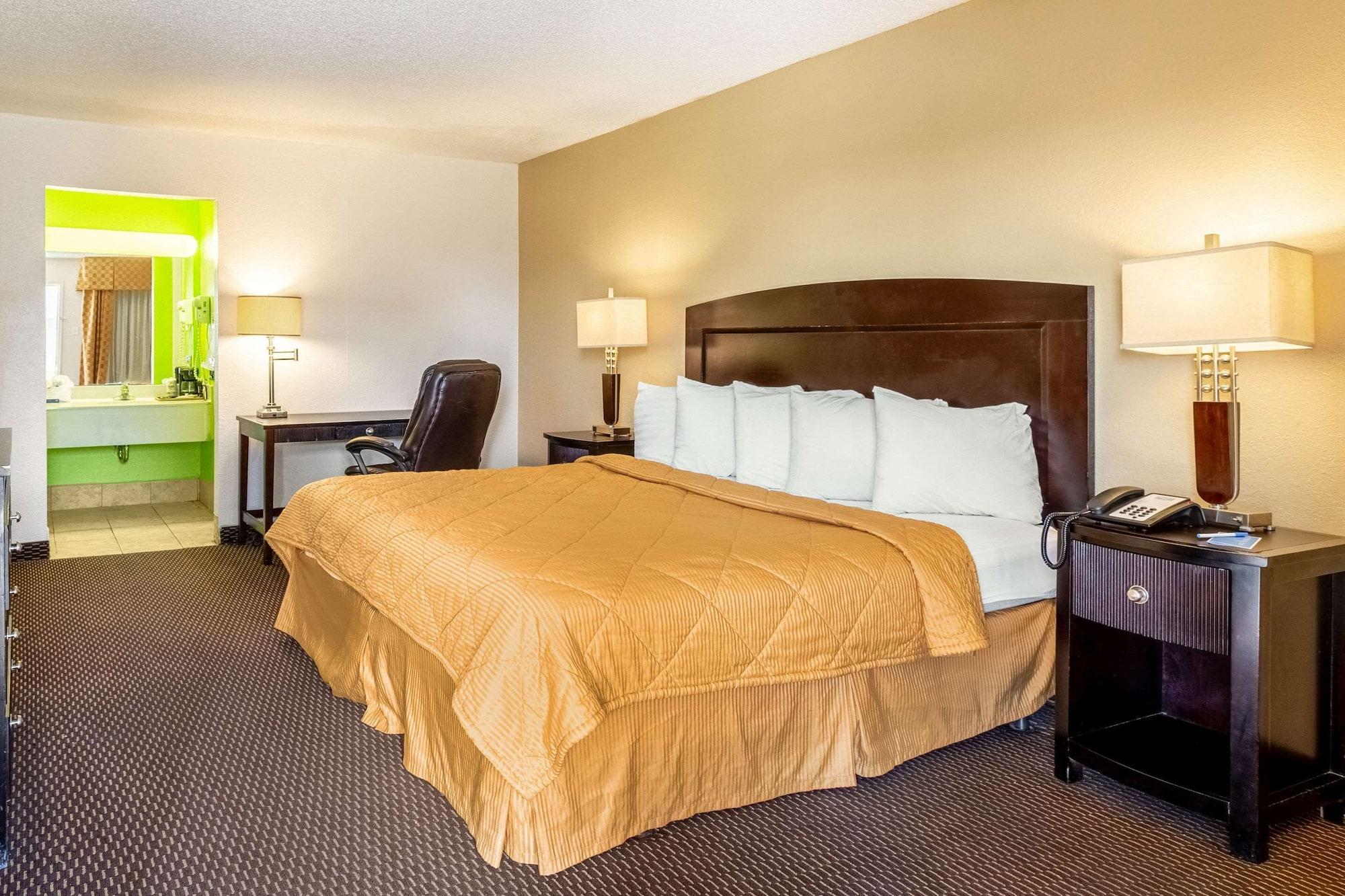 Mesilla Valley Days Inn & Suites Las Cruces Exterior photo